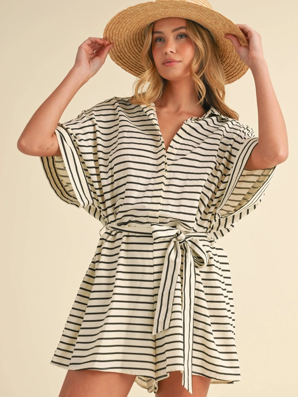 Women’s Striped Romper 🤍